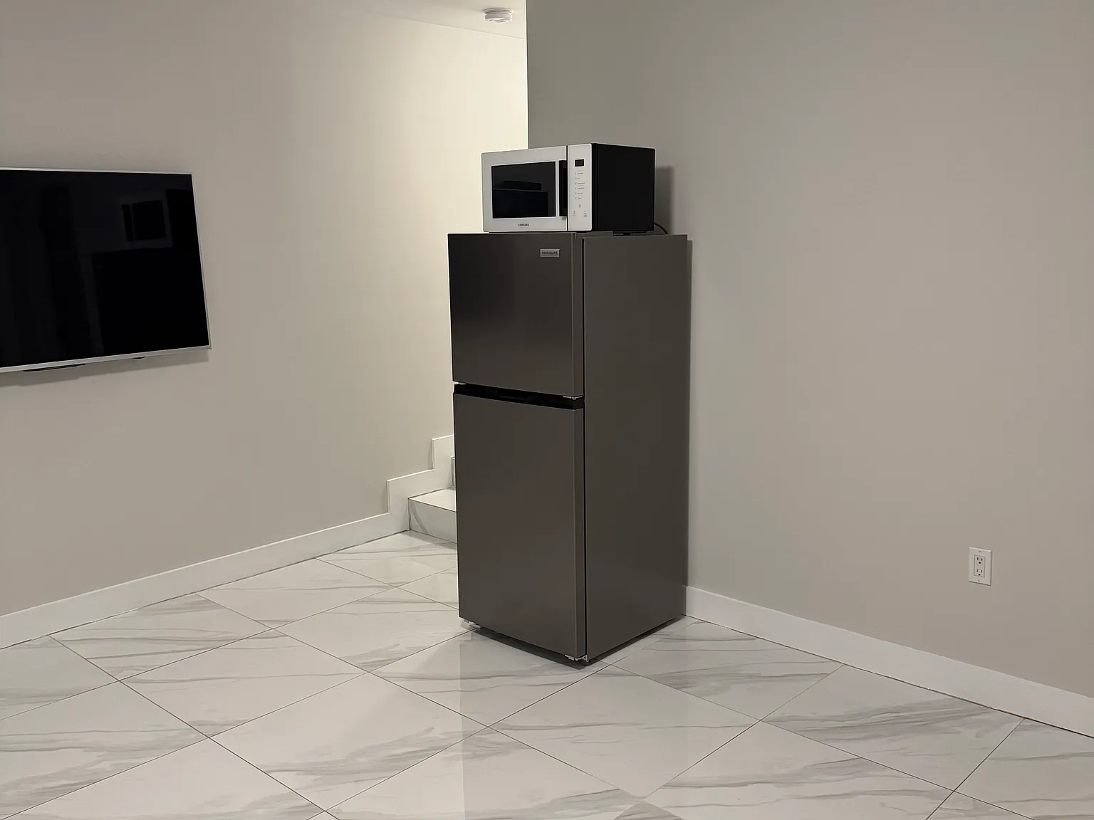 1 bed, 350 sqft, $1,550 — Photo 3