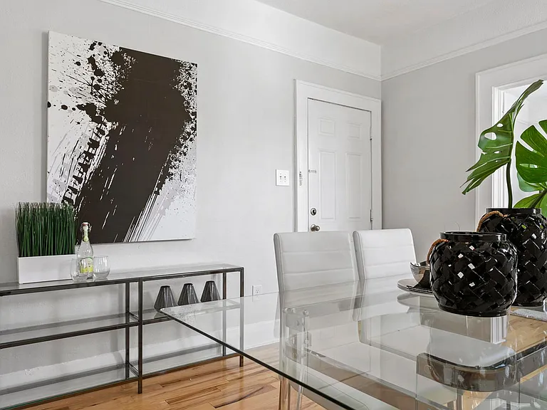 2801 W Estrella St — Photo 4
