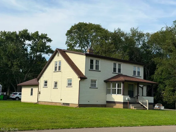 201 W 15th St, Dover, OH 44622
