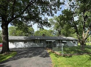 209 S 4th St, Arma, KS 66712