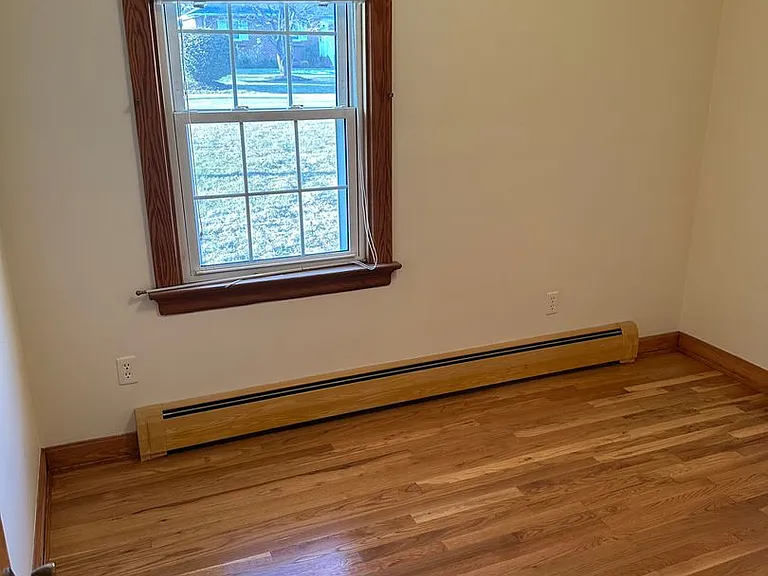 8265 Franklin Ln — Photo 5