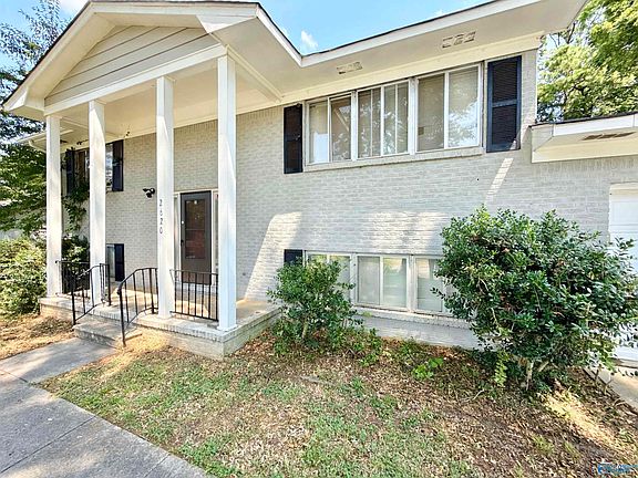 3rd image of 2620 Scenic View Dr NW