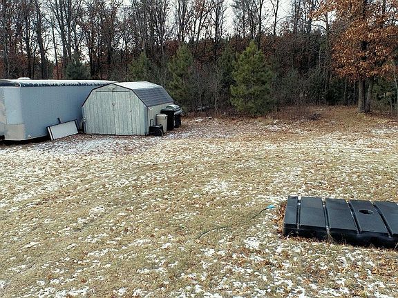 5th image of 293 Lincoln Ct