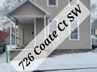 726 Coate Ct SW, Grand Rapids, MI 49503