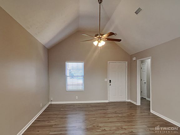 3rd image of 1735 Antebellum Dr