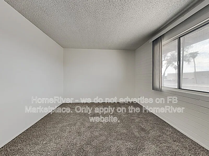 1 bed, 1.0 bath, 650 sqft, $850 — Photo 2