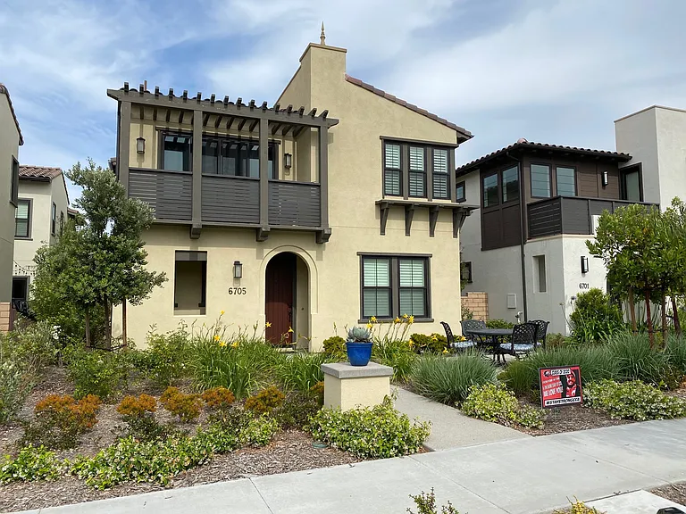 6705 Aliso Valley Way — Photo 32