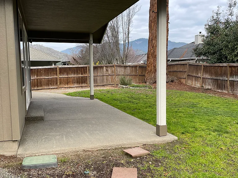 1255 SE Krystin Pl — Photo 7