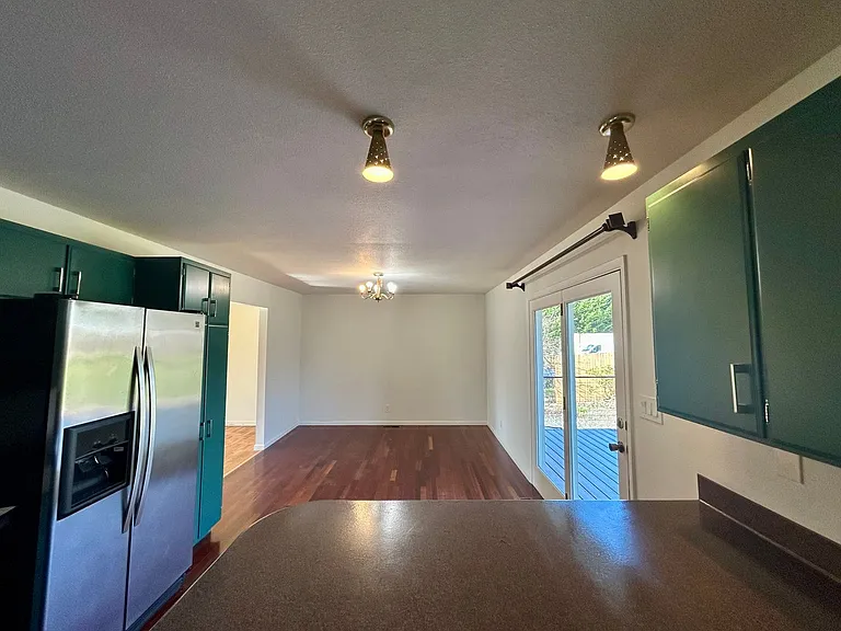 3222 McLeod Rd — Photo 8