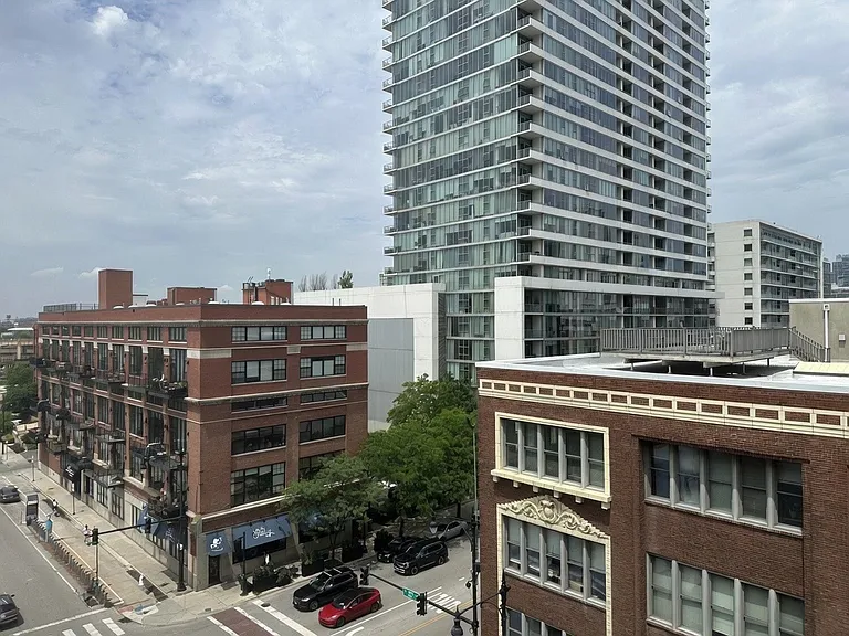 1801 S Michigan Ave #603 — Photo 9