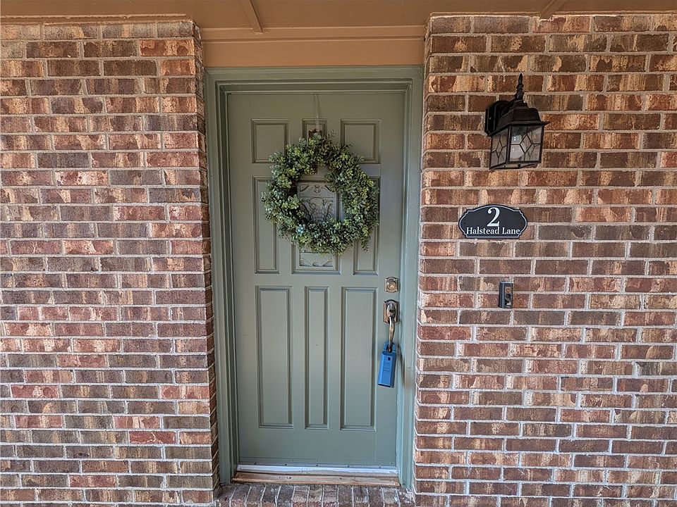 1st image of 2 Halstead Ln