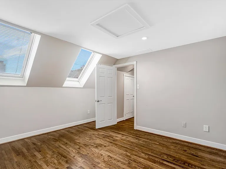 303 S Union St — Photo 50