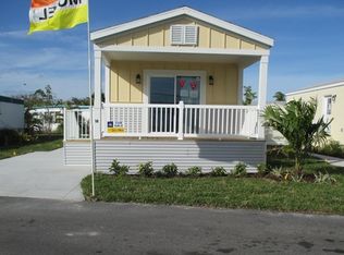 18 Hopetown Rd, Micco, FL 32976