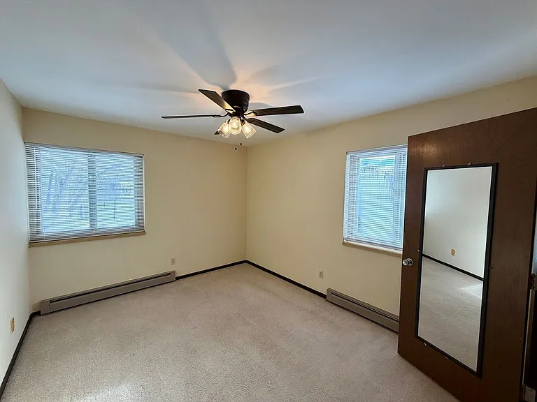 1600 Sawyer Dr — Photo 9