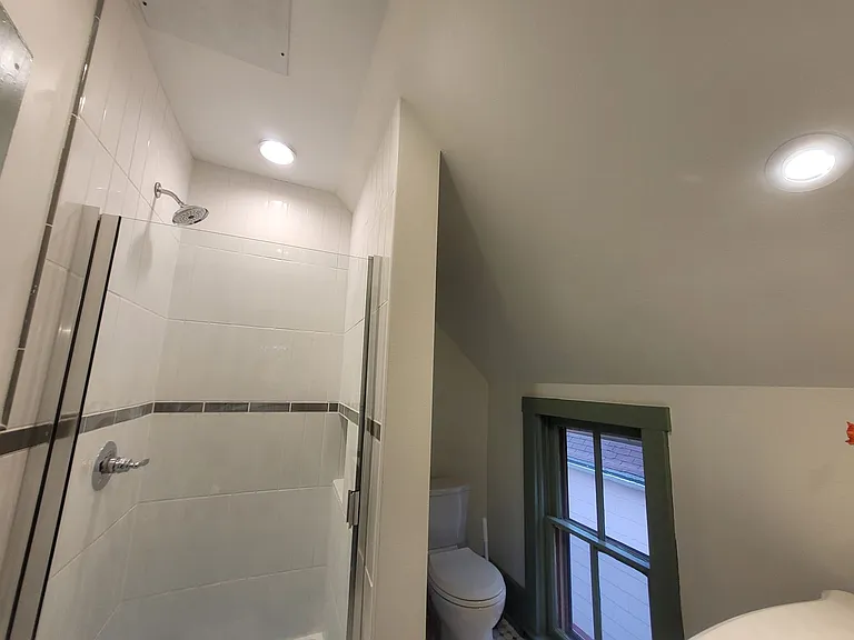 845 17th St — Photo 33
