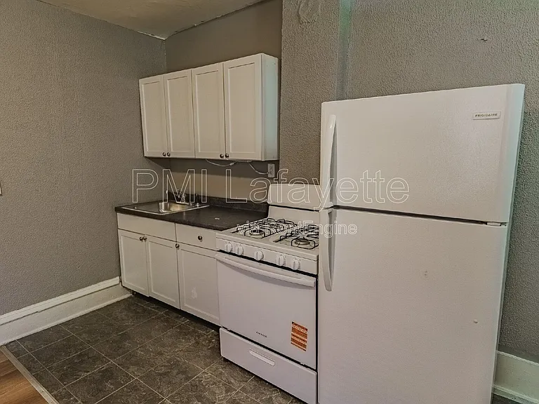 525 S 3rd St #1 — Photo 5