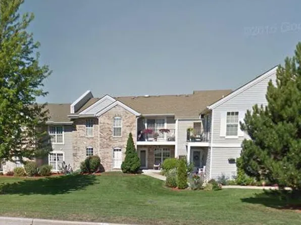 1216 Sunnyslope Dr, Racine, WI 53406