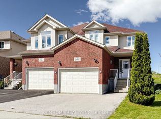 205 Huck Cres, Kitchener, ON N2N0A3