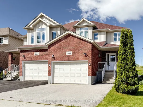 205 Huck Cres, Kitchener, ON N2N 0A3