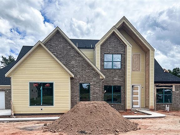 2nd image of 8132 Amber Ridge Dr