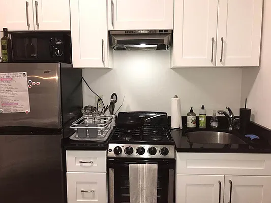 Rented by Bond New York | media 15