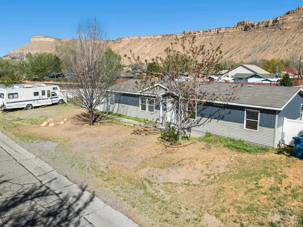 458 W 4th St, Palisade, CO 81526