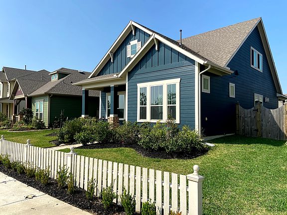 2nd image of 18546 Central Creek Dr