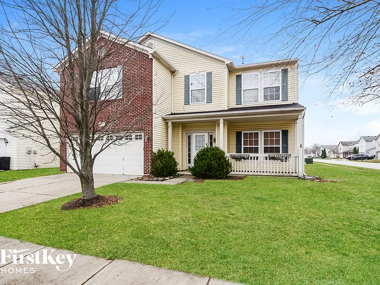10735 Cyrus Dr — Photo 1