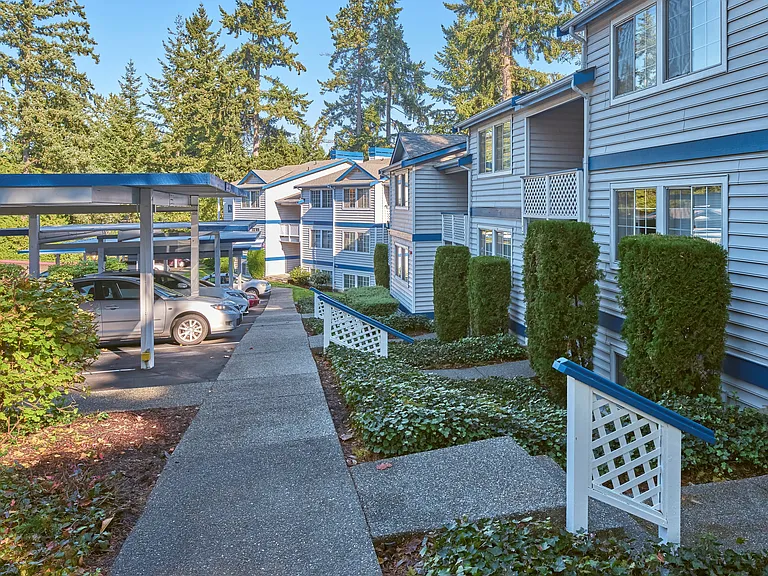 Edmonds Gateway — Photo 11