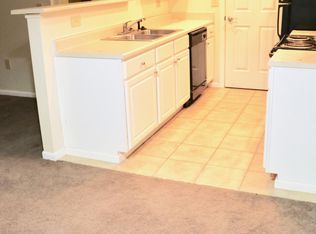 5554 Garden Rdg, Columbus, OH 43228