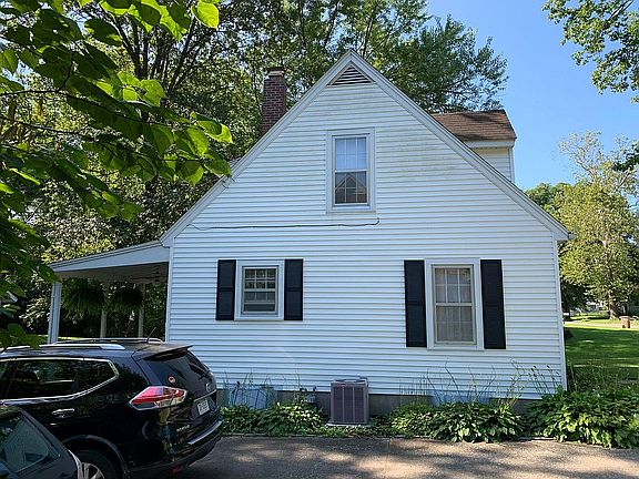 3rd image of 920 W Rodney Dr