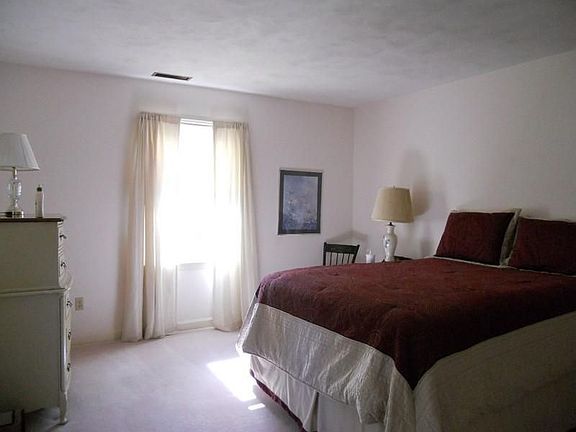 Tasteful Harminton Colonial