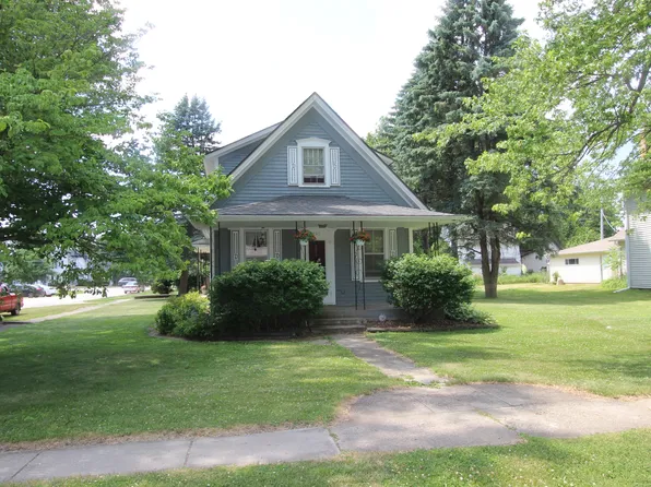 9701 Illinois St, Hebron, IL 60034
