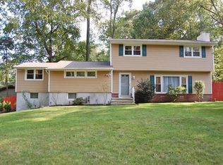 3 Moraine Rd, Morris Plains, NJ 07950