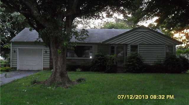 1st image of 803 Colonial Dr