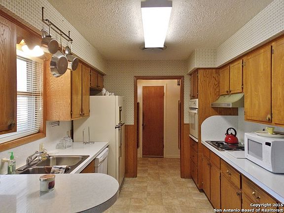 4th image of 116 Oakview Dr W