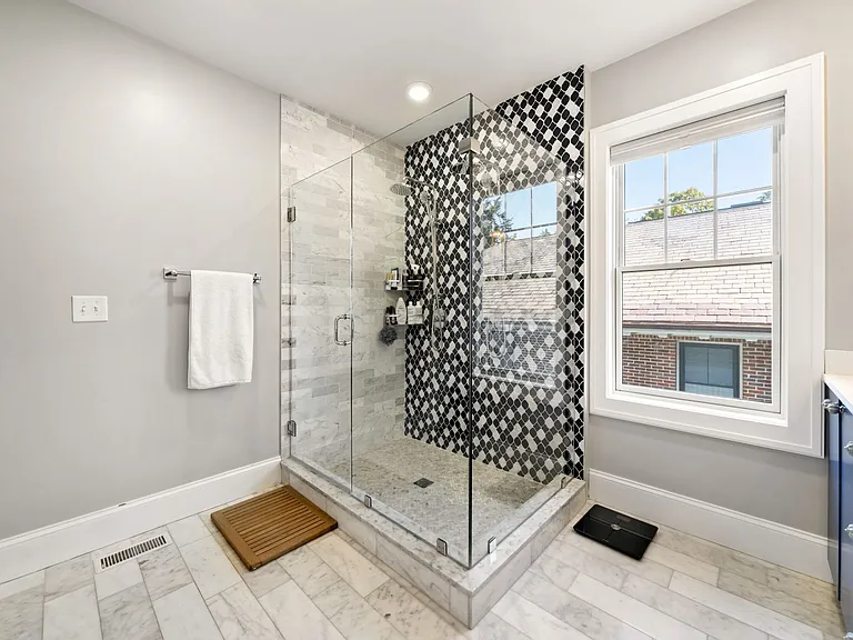 55 Hutchings St #4 — Photo 34