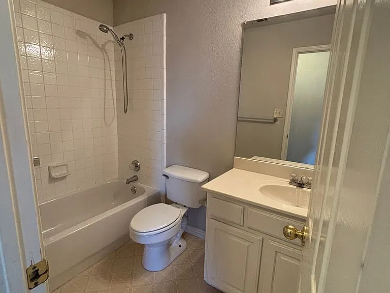 2601 Coffey Dr — Photo 22