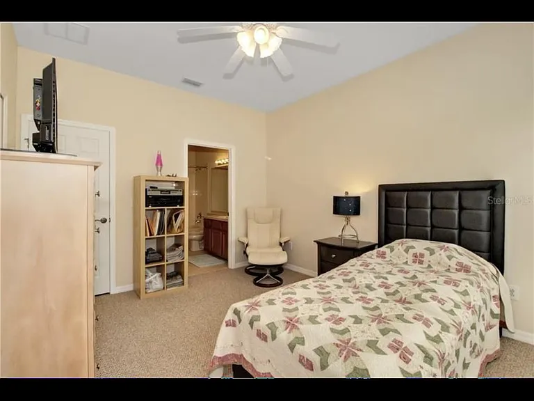 2140 Park Crescent Dr — Photo 11