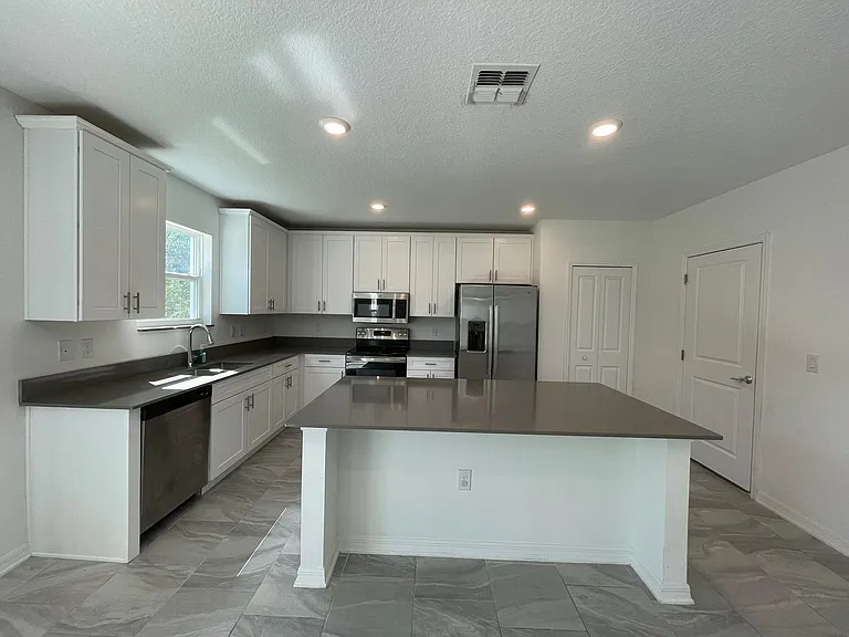 1098 Pacific Dunes Ct — Photo 16