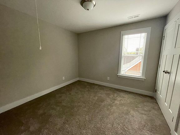 3rd image of 411 Barbour St