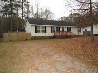 85 Country Walk Ln, Sanford, NC 27332
