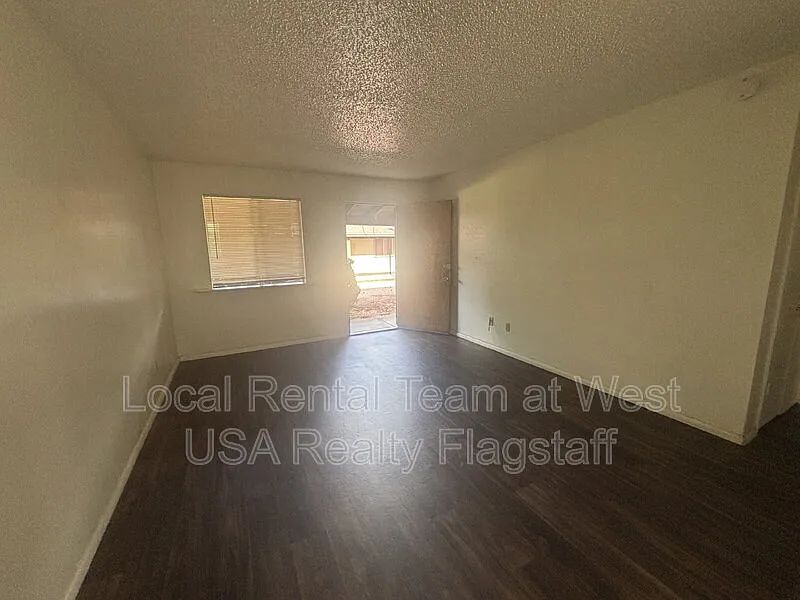 2 bed, 1.0 bath, $1,500 — Photo 3