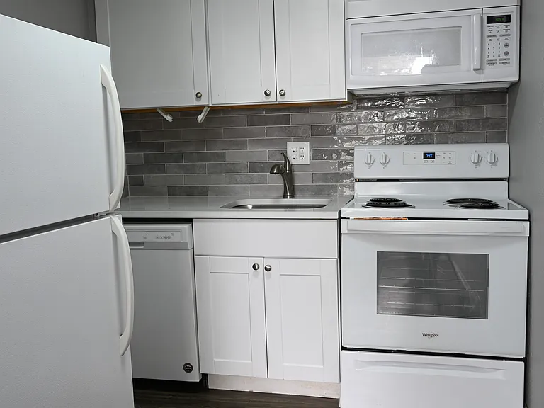 1232 Allison St — Photo 5