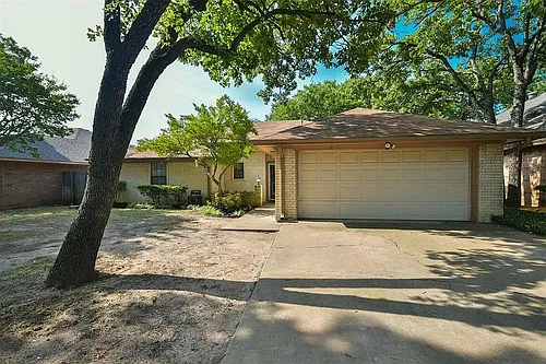 4014 Double Oak Ln Photo 1 4014 Double Oak Ln Photo 1