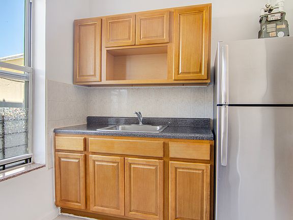 5th image of 2035 Adam C Powell Blvd #23