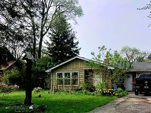 25624 W Ivanhoe Rd, Wauconda, IL 60084