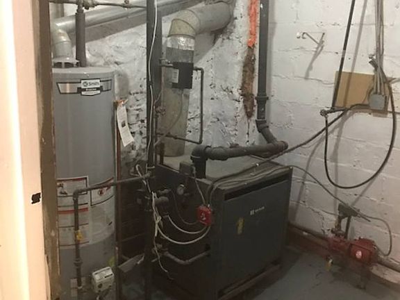 5th image of 1144 Ward Ave