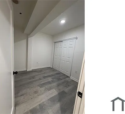 14243 Victory Blvd #ADU — Photo 10