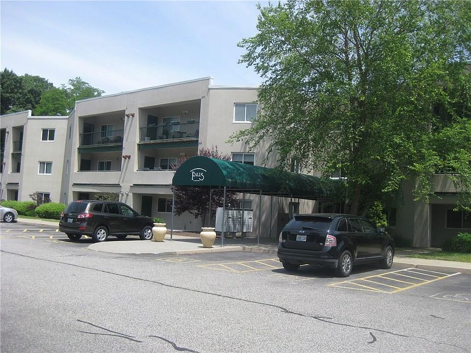 1st image of 31 Devereux St APT 201